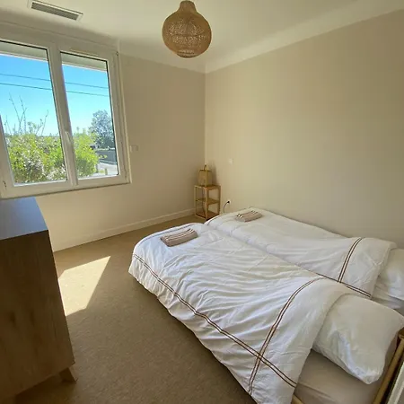 Le 102 - Cozy, Quiet One-story House In * Mées